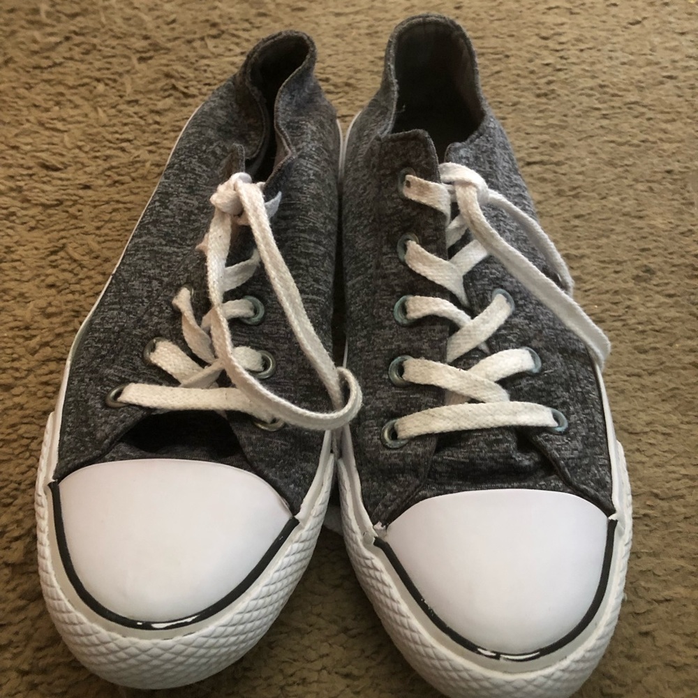 Gray airwalk Shoes size 8.5